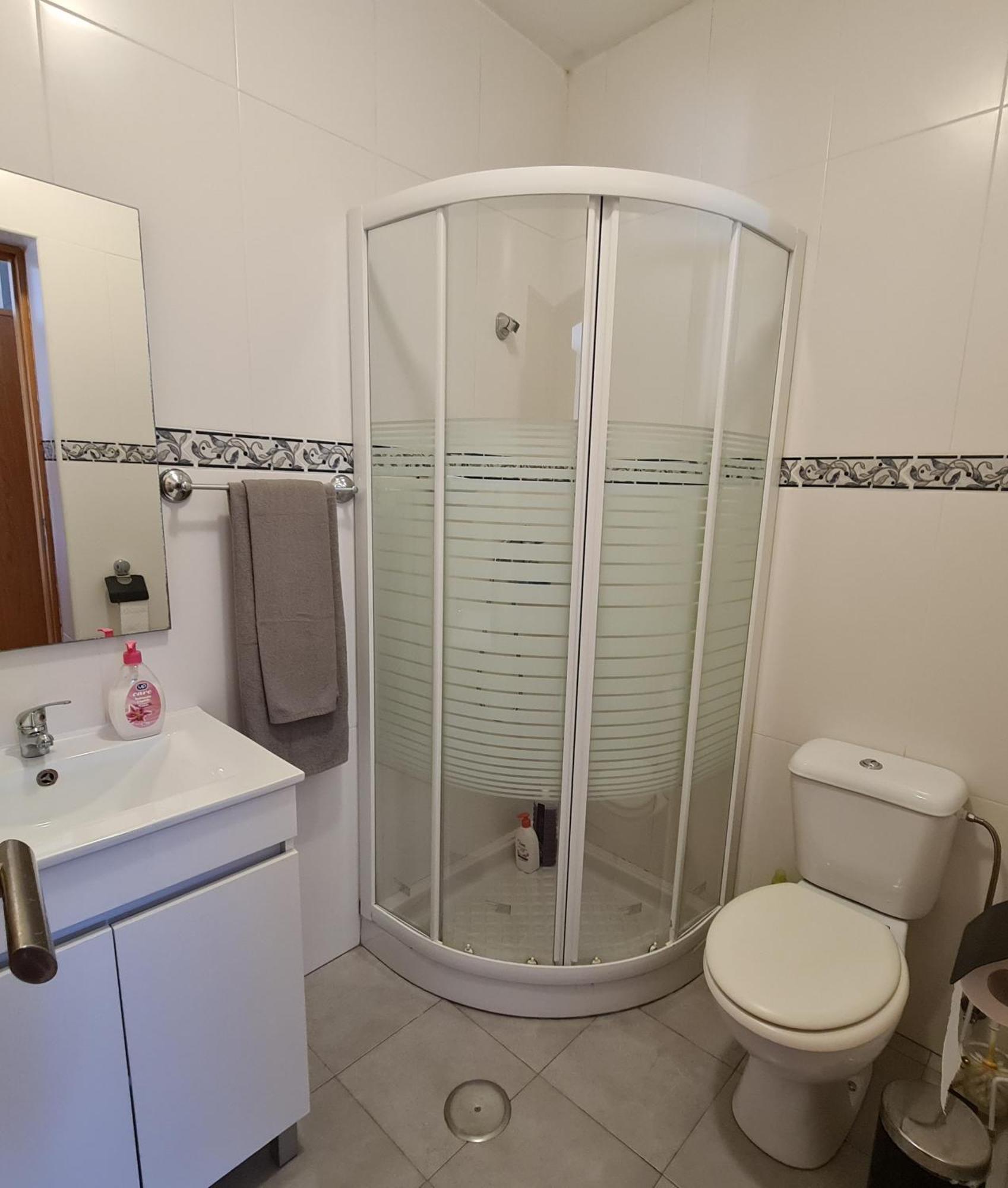 Centenária Oiã Szoba fotó
